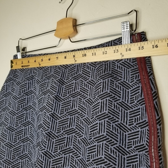 COP COPINE Melofeebis Jacquard Graphic‎ Mini Skirt Blue Women 40 EU Faux Leather - Picture 12 of 14